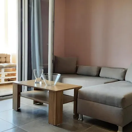 Apartamento Maistros Seafront *