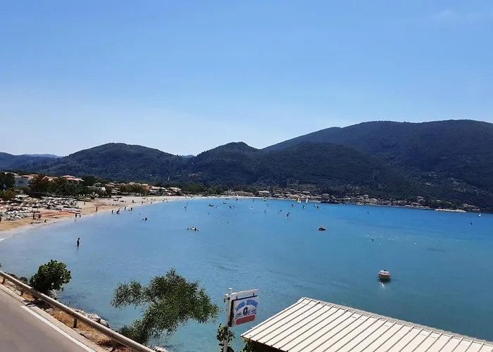 Maistros Seafront דירה