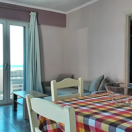 Maistros Seafront Апартаменты